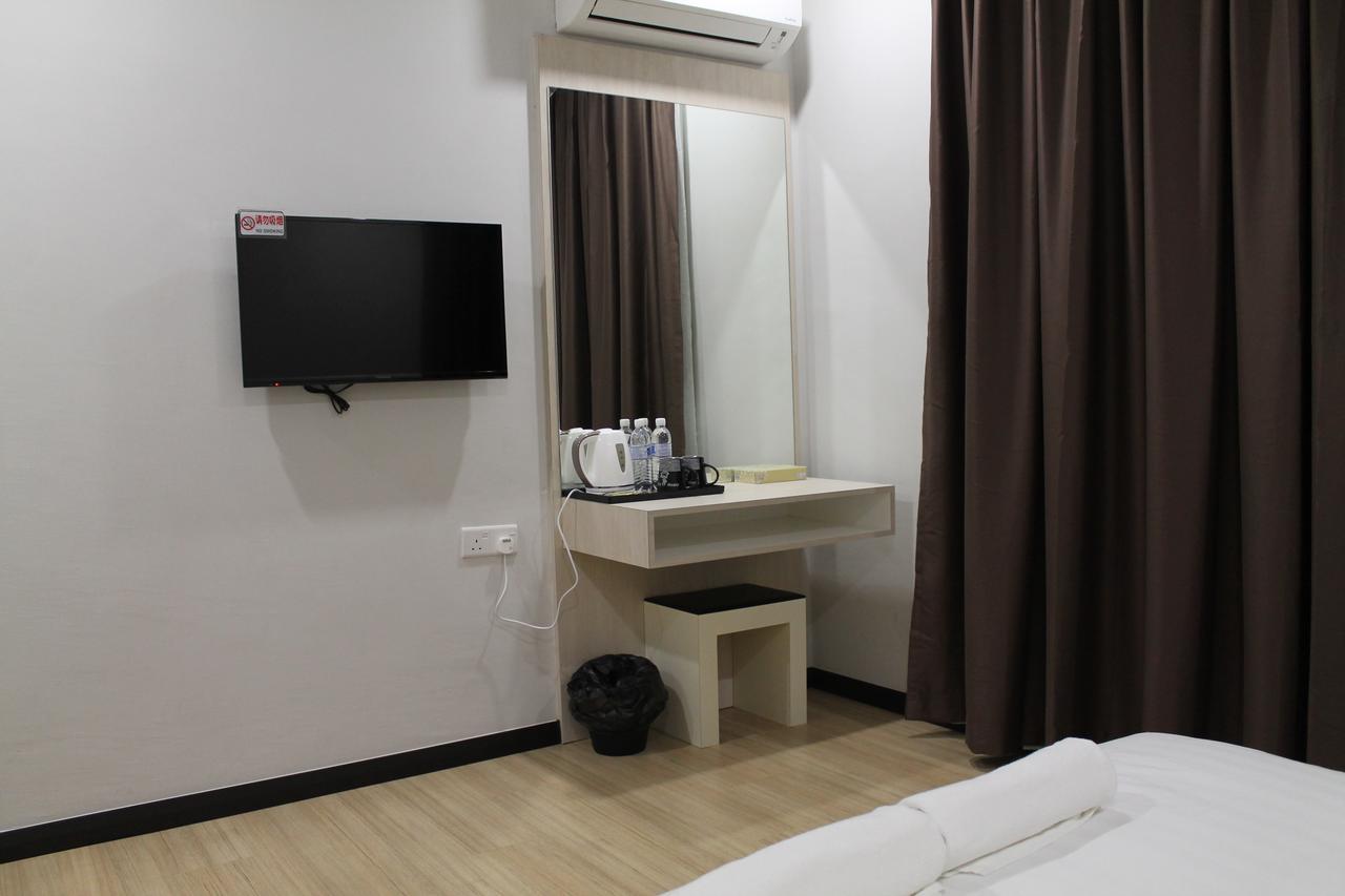 The Velton Inn Bintulu Exterior foto